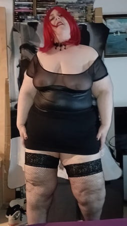 karcelyne striptease and blow job         