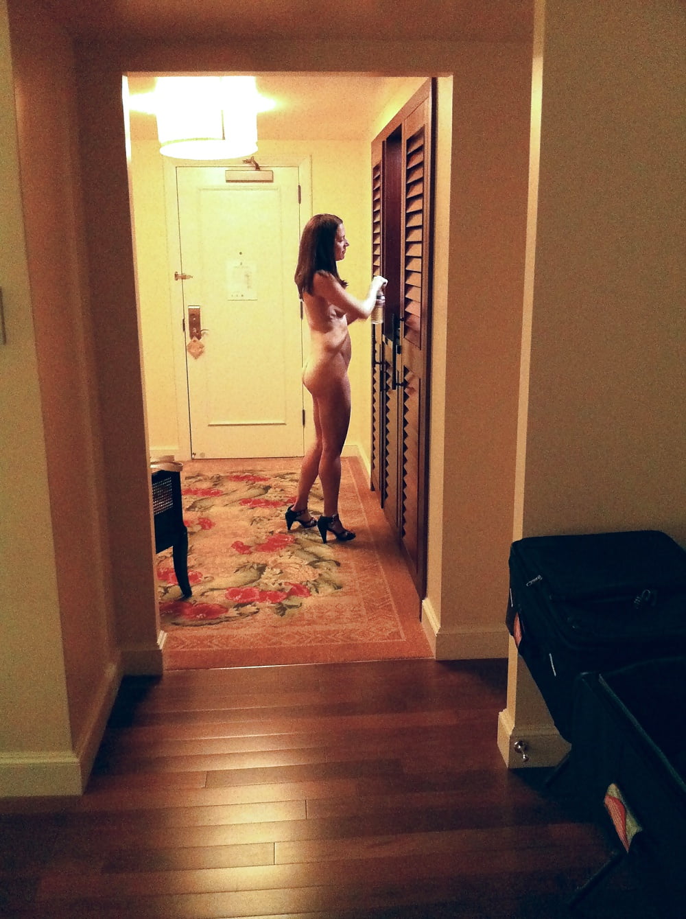 XXX NONNY MAUS 04, en Hawai