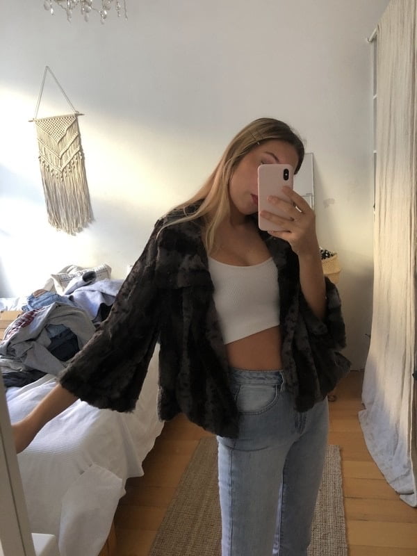 Fur and Fake Fur cum Girls of the week- 80 Photos 