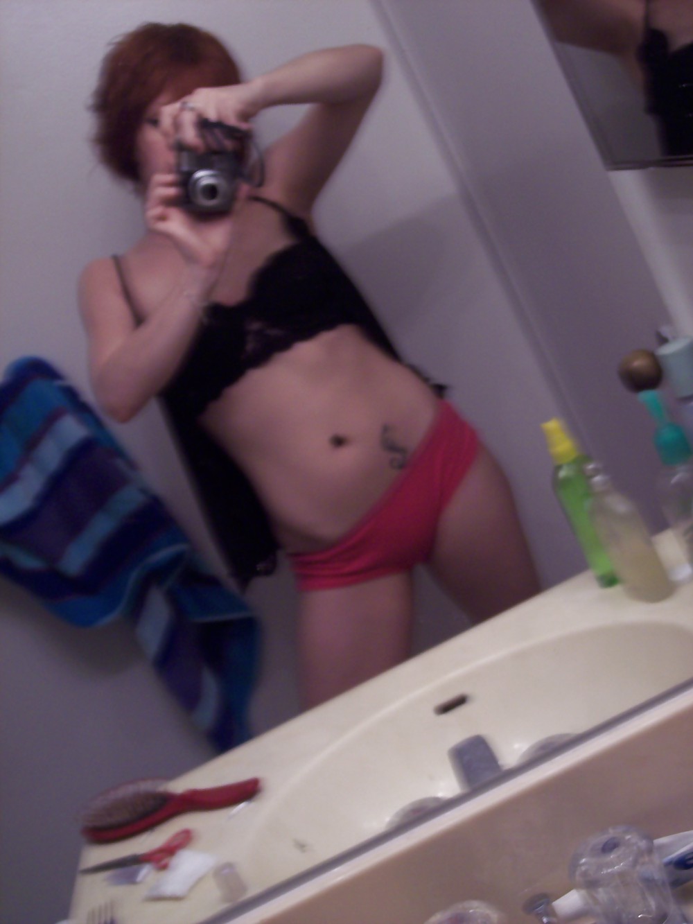 XXX VERDAMMT GEILE EMO SCHLAMPE I