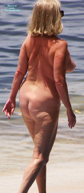 Nudists... Yes, I am a voyeur - 67 Photos 