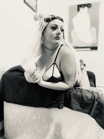 photo shoot w blondee         