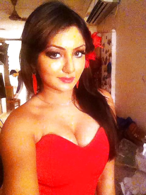 XXX INDO-PAK DESI BABES (SLUTS)