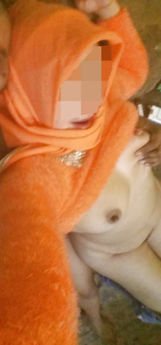 XXX indonesia- milf jilbaber 2