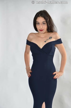 photo shooting with turkish born jasmin in an evening dress         