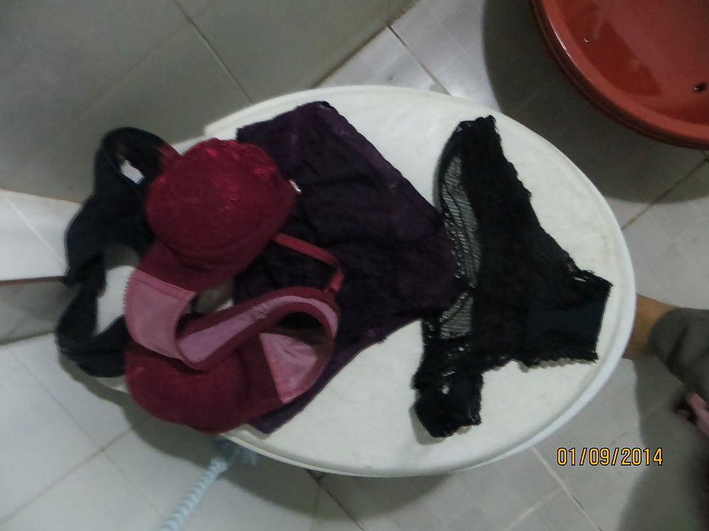 XXX Cum on panties & bras of my sexy neighbour girl 1-9-2014