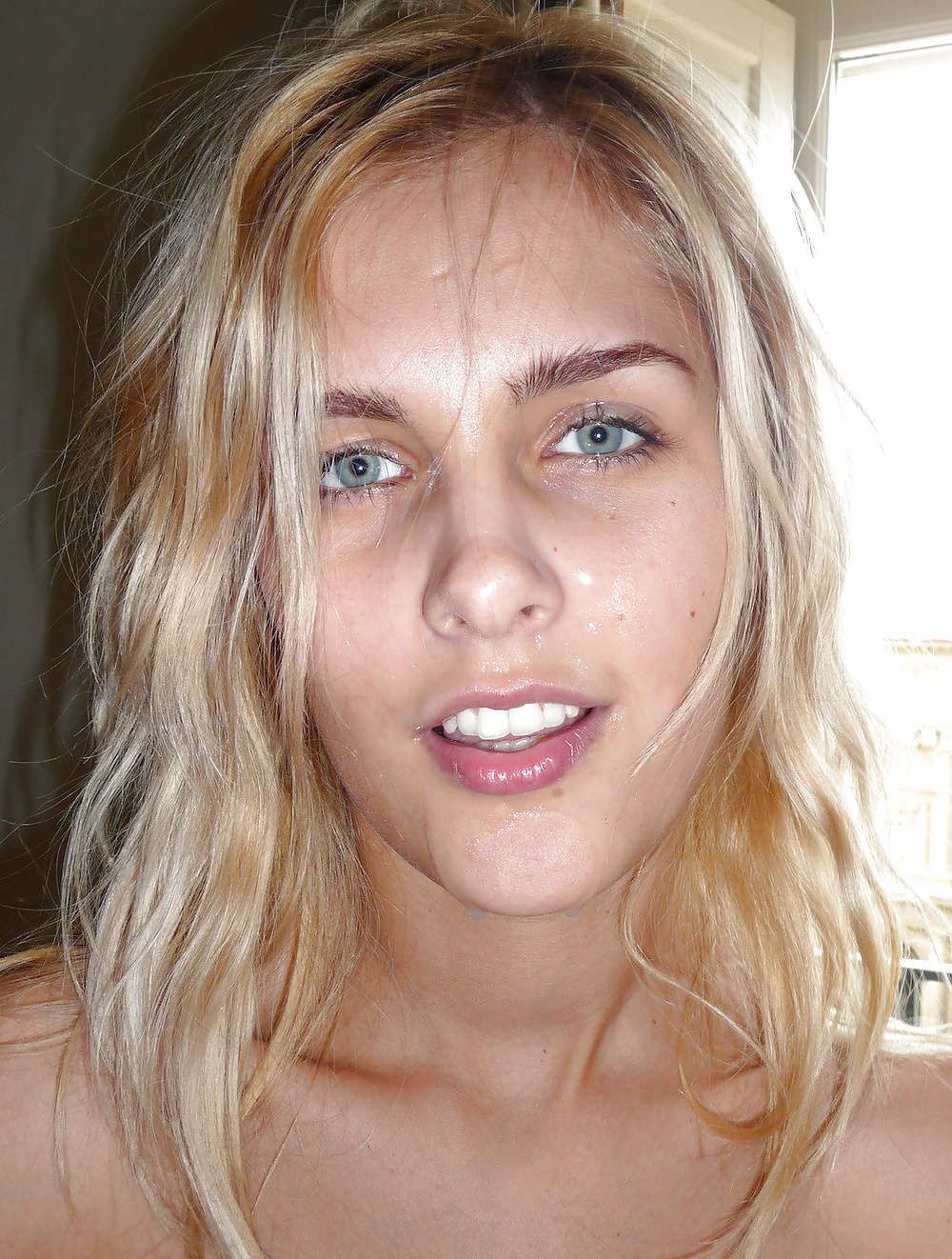 XXX Sasha.What's That On Your Pretty Face? (Camaster)