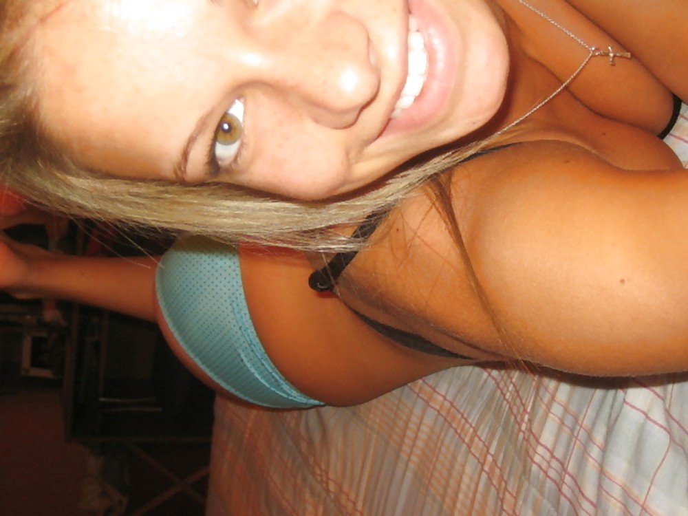 XXX Pretty Amateur Allie