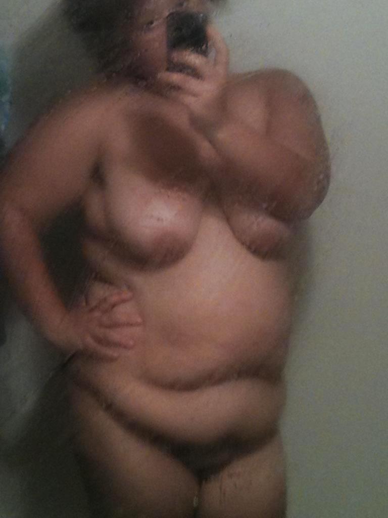 XXX Fat girl Mikey selfpics