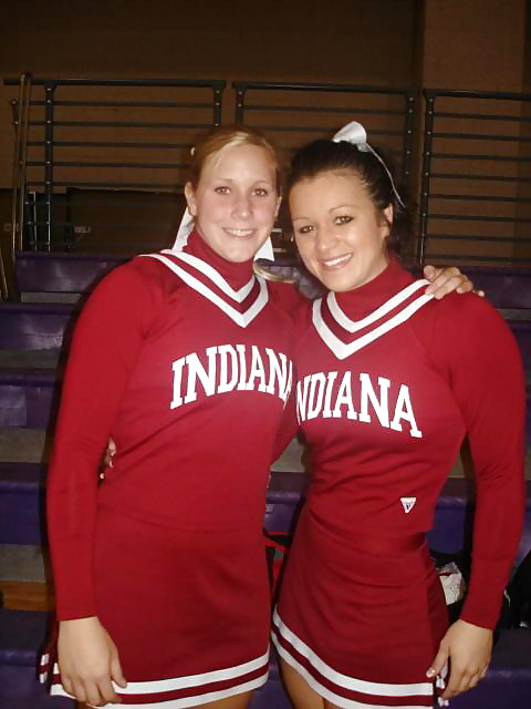 XXX Indiana University Cheerleader Gears Down
