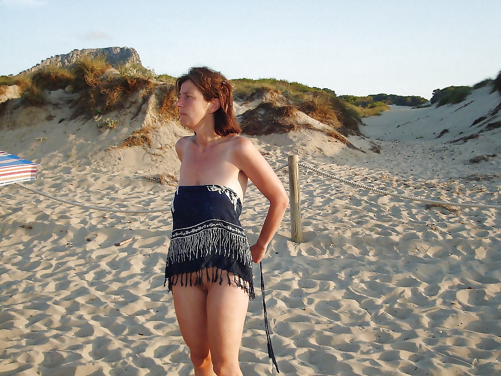 XXX S.C.253 Holiday on the beach