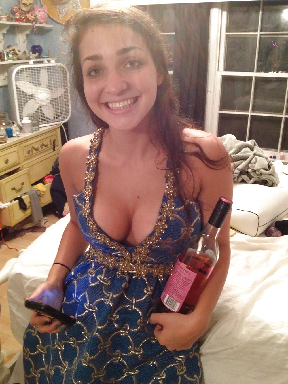 XXX Busty Goddess