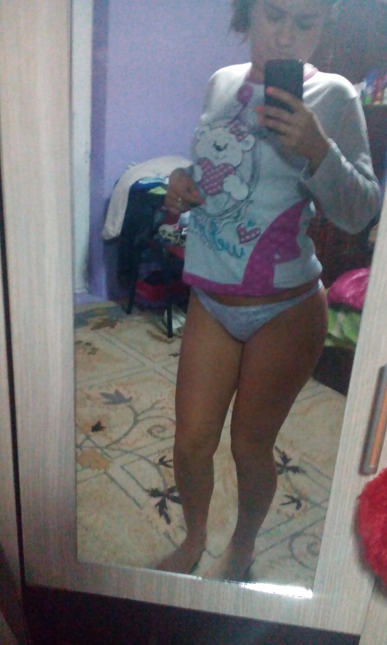 XXX 18yo Romanian self shot pussy, tits and ass pt2