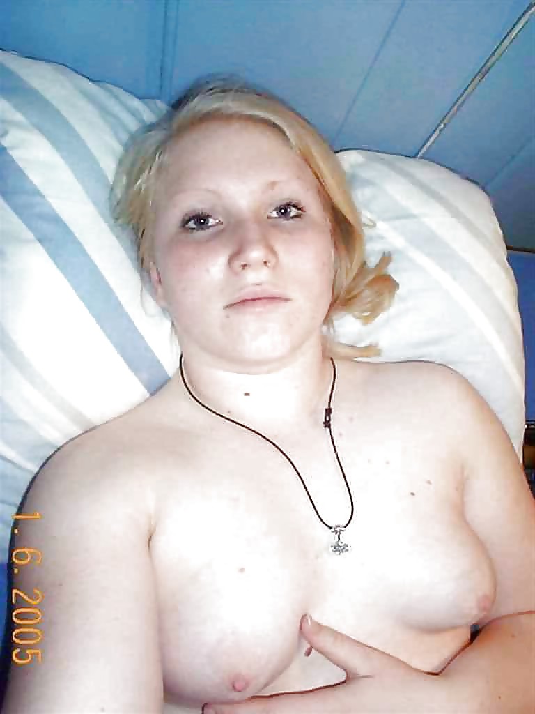 XXX Chubby Teen smiling