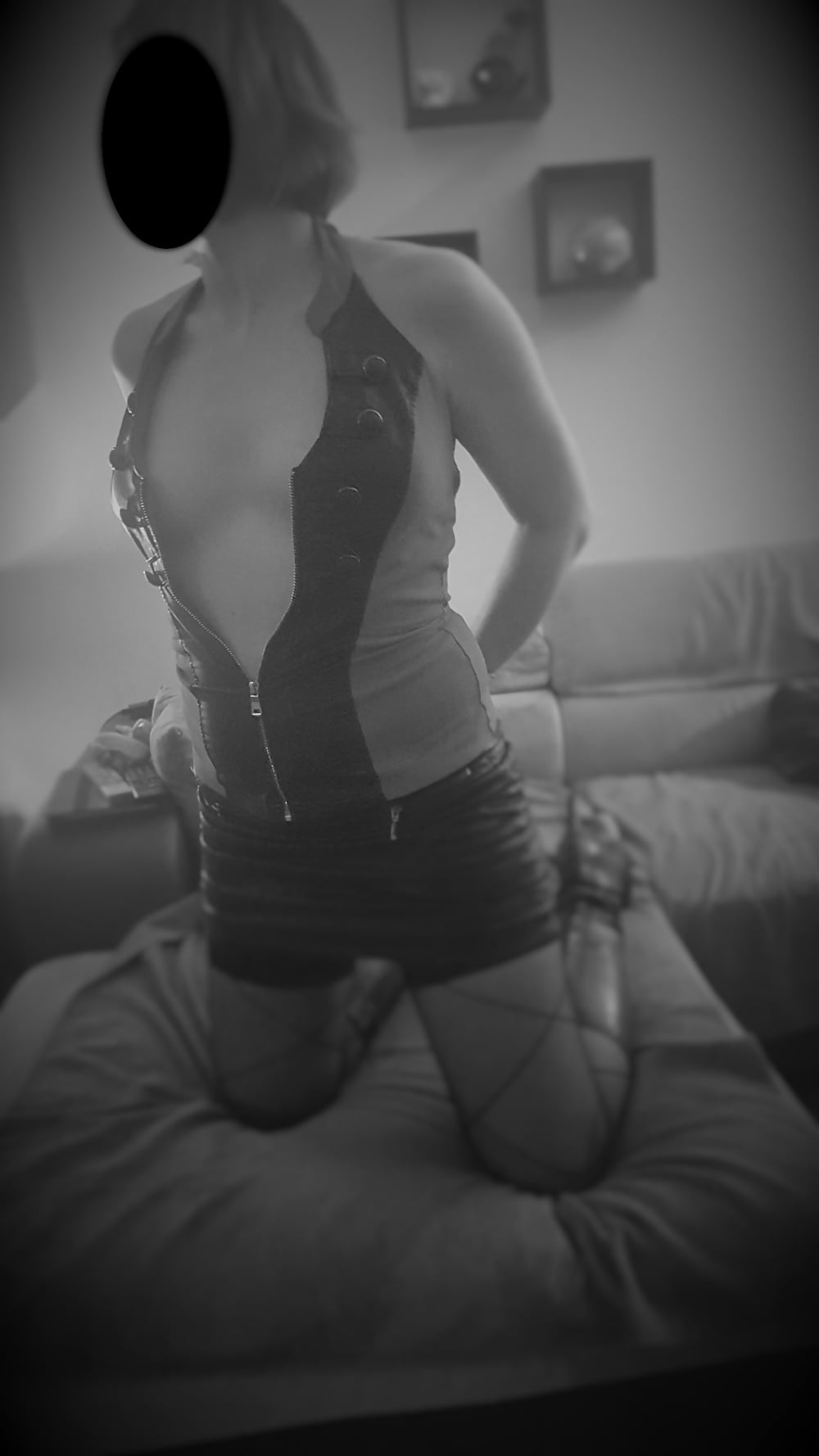 XXX SI VOUS BANDEZ, LACHEZ VOS COMMENTAIRES...