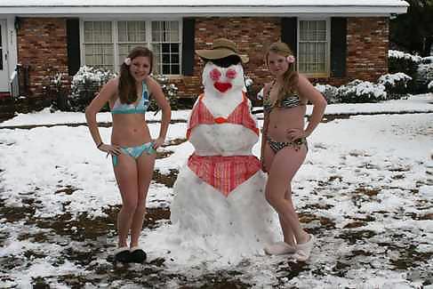 XXX Bikini Girls in the Snow