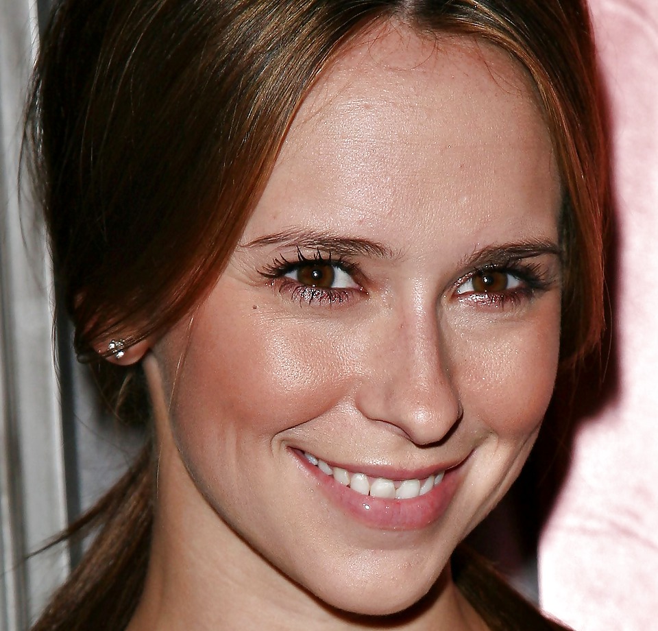 XXX Jennifer Love Hewitt