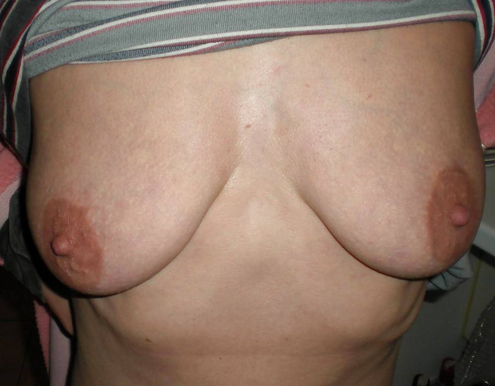 XXX Seins    ( topless-Nipples )