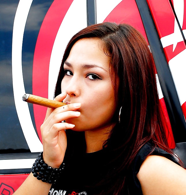 XXX cigar girls