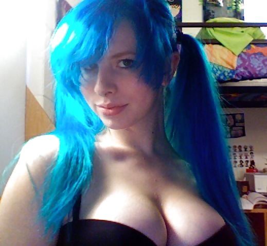 XXX Bluehaired emo with big tits