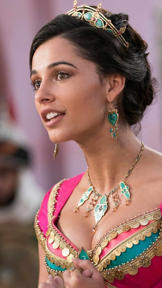 Naomi Scott Princess Jasmine Fuck Meat Comment And Degrade 29 Pics