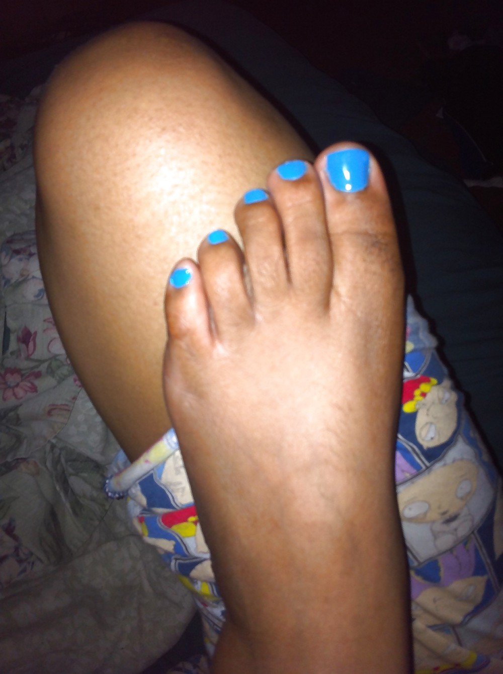 XXX New Blue Painted Toes from a Freind