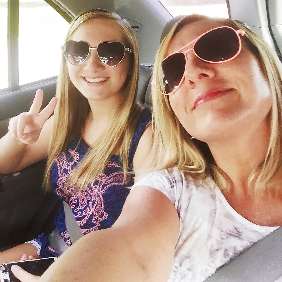 XXX Christie W (1085)