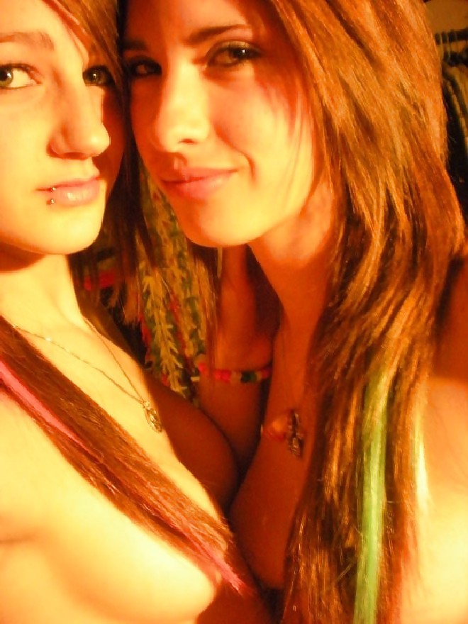 XXX Sexy Lesbian teen Couple