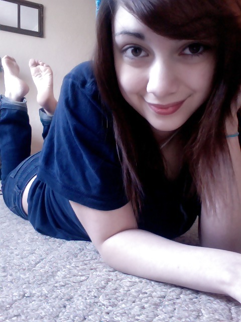 XXX Awesome Amateur Teen Feet Part XXV