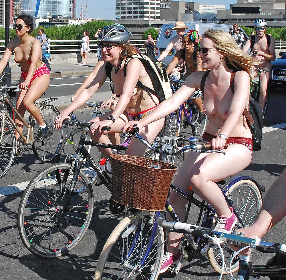 XXX Naked bike ride cycling showing titis & pussies some cocks 2