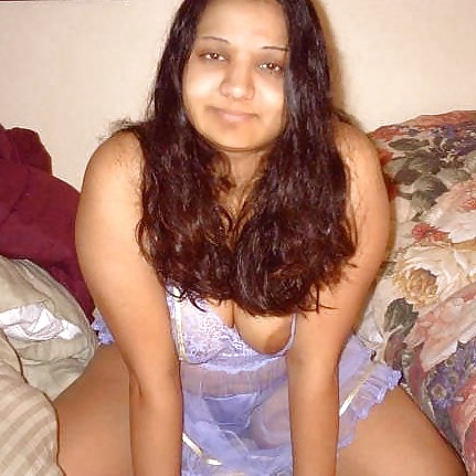 XXX Chubby Indian girlfriend with big boobs and shaven pussy