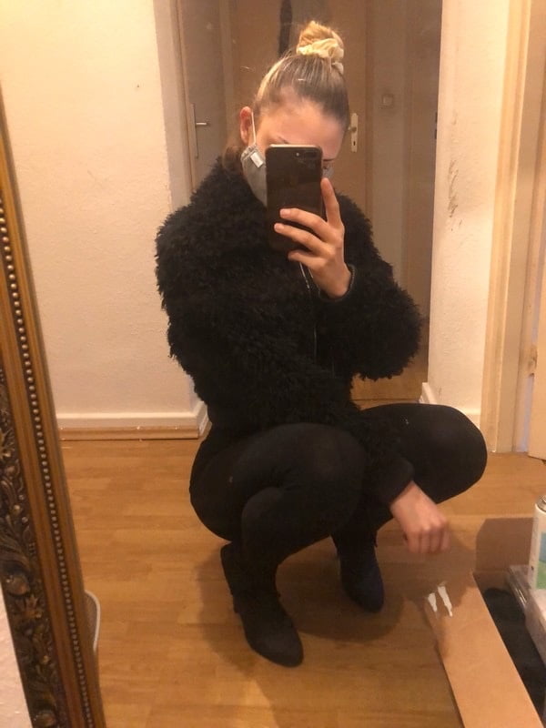 Fur and Fake Fur cum Girls of the week- 80 Photos 