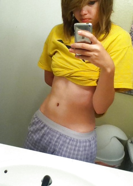 XXX Amateur Selfpics 1