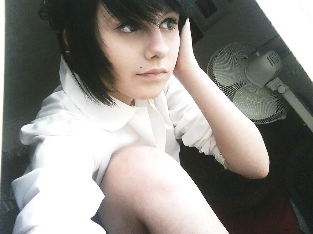 XXX my collection 37 : little emo selfshot