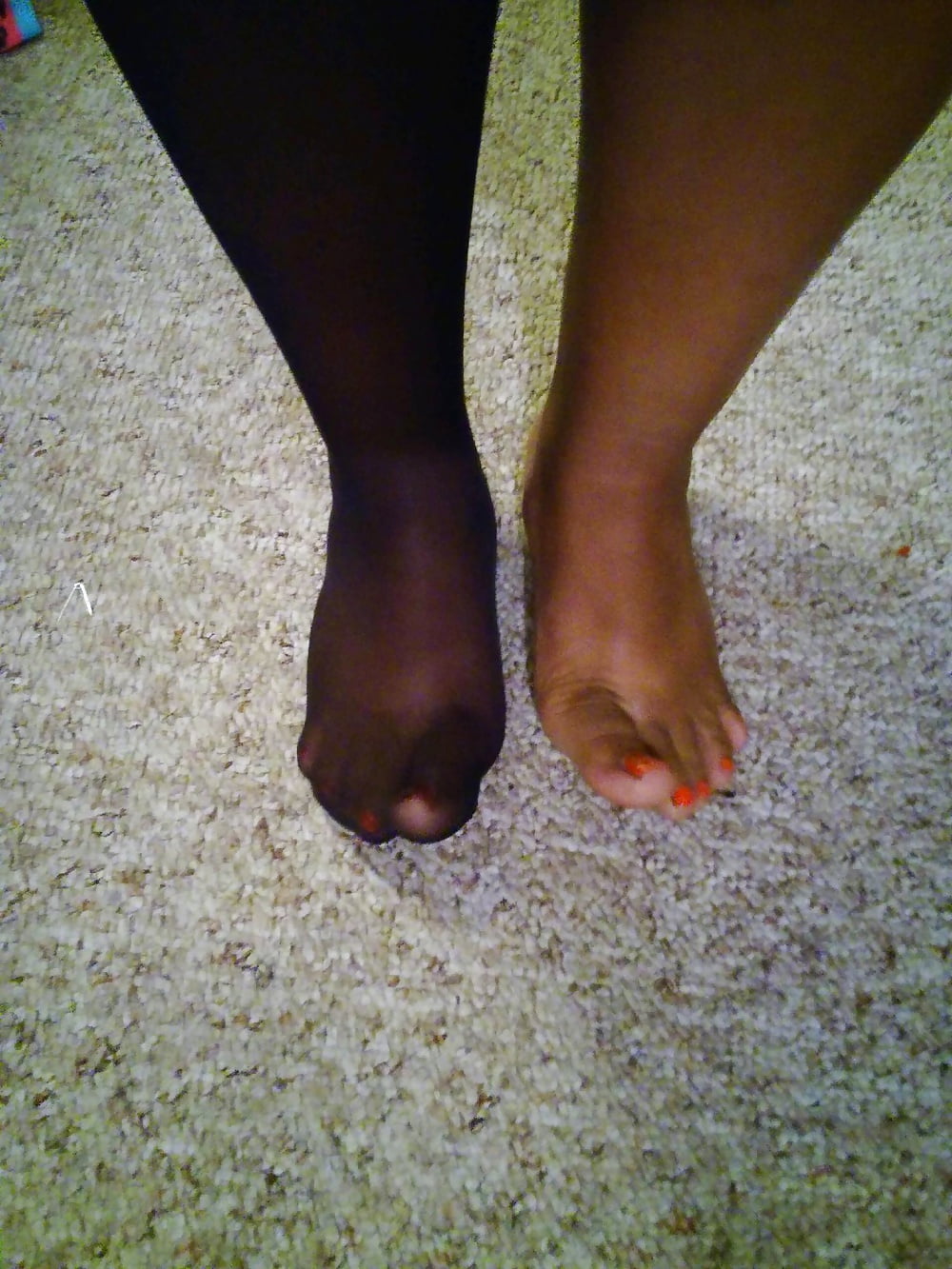 XXX BBW ebony feet in pantyhose