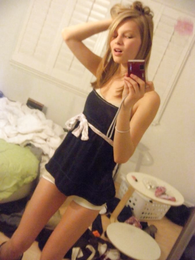 XXX Teen Selfshot 2