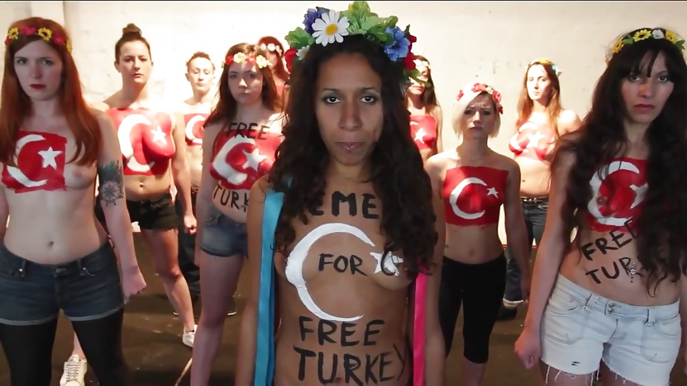 XXX Turkish girls+flag ,Turk bayragimiz ve ciplak kizlar