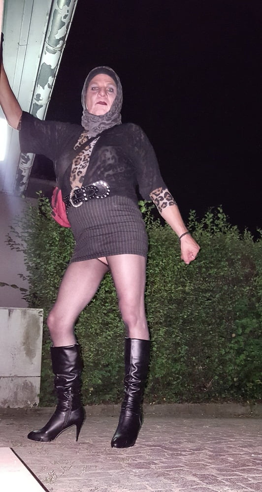 Latex grannies stockings outdoor