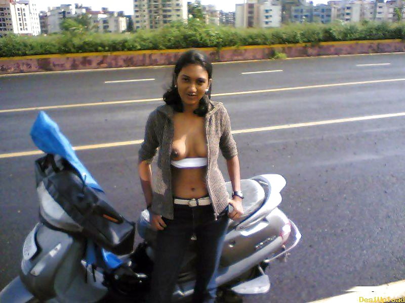 XXX Indian girl flashing outside