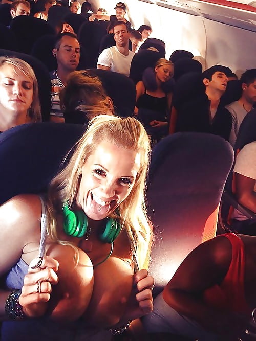 XXX Amateur Sluts Public Flashing! - vol 4!