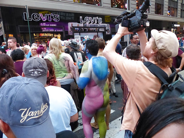 XXX I  LOVE NEW YORK  PART 2 !!  Body Painting in Times Square