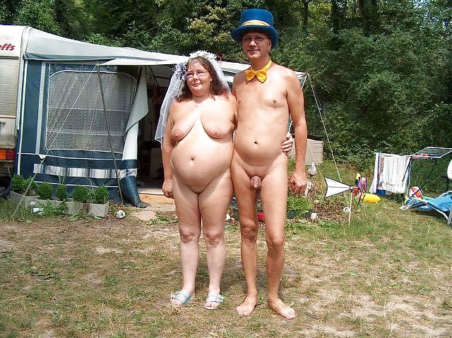 XXX Naked couple 35.