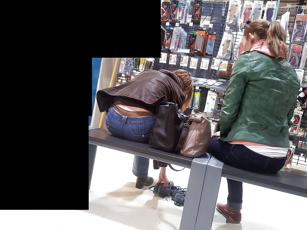 XXX Candid young slut : thong V