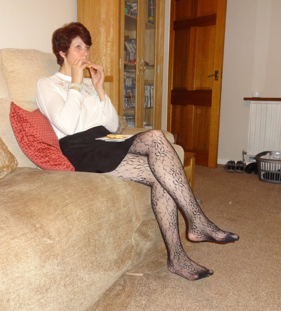 Uk Milf Wifey Pantyhose And Short Hair 41 Pics Xhamster 6785