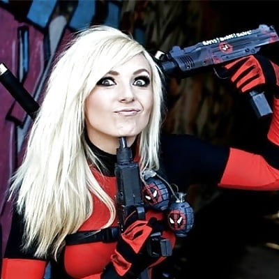 XXX Lady Deadpool Cosplay