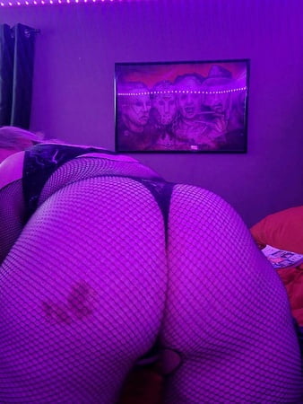 sexy bbw in fishnets         