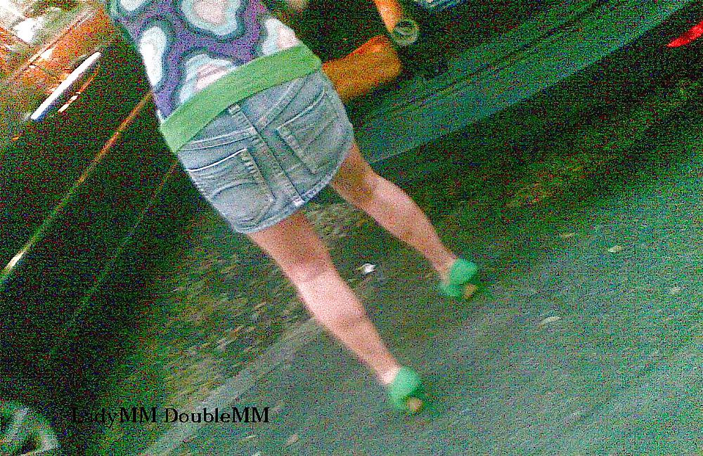 XXX LadyMM Italian Milf Public walk Green HIGH hell foot fetish