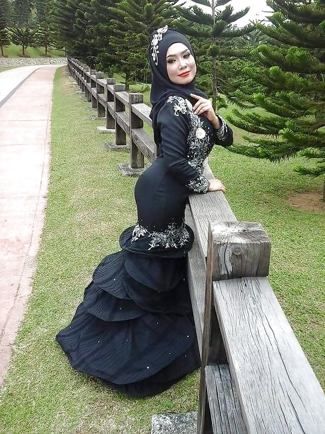 XXX Favourite Malay tudung milf 19