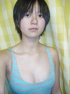 XXX Japanese school girl shots her own nude 2