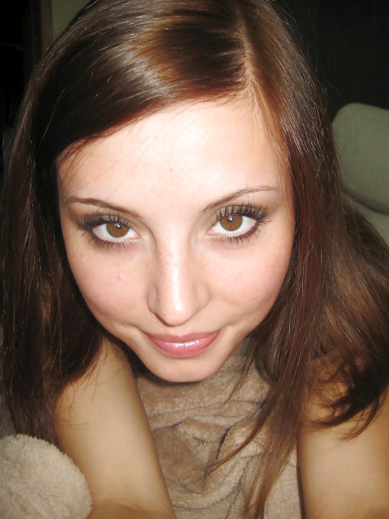 XXX Dark haired ukraine escort